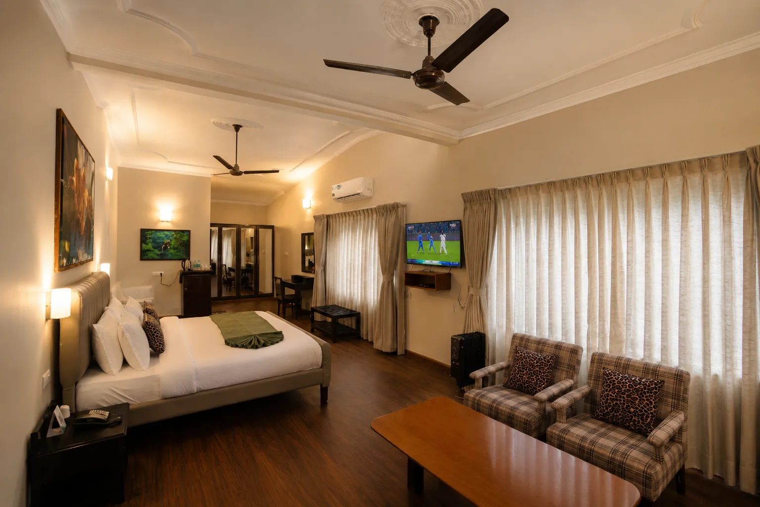 Tiger_s Den Suite (10).webp - Bel-La Monde Riverside Jim Corbett